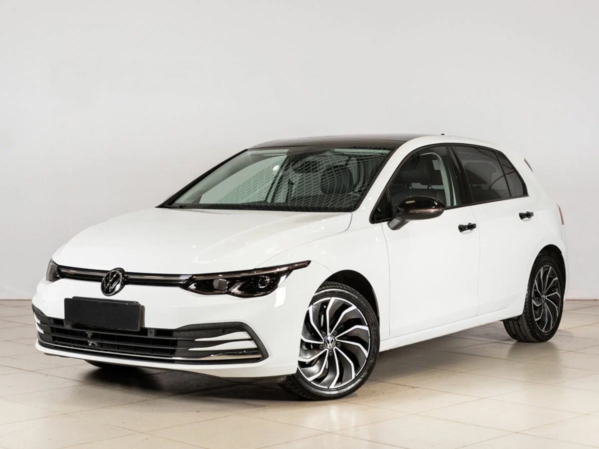 Volkswagen Golf с автосалона по цене от 4 291 000 рублей